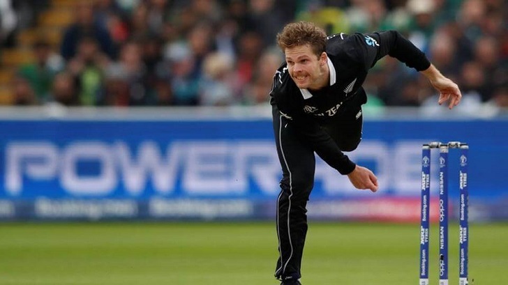 Lockie Ferguson in action for New Zealand.
