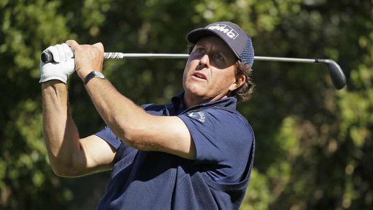 Phil Mickelson in action.