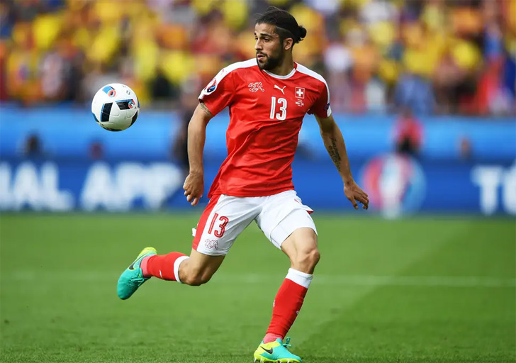 Ricardo Rodríguez in action for Switzerland.