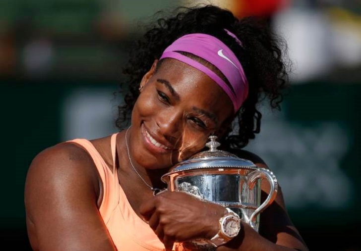 Serena Williams with the French Open trophy