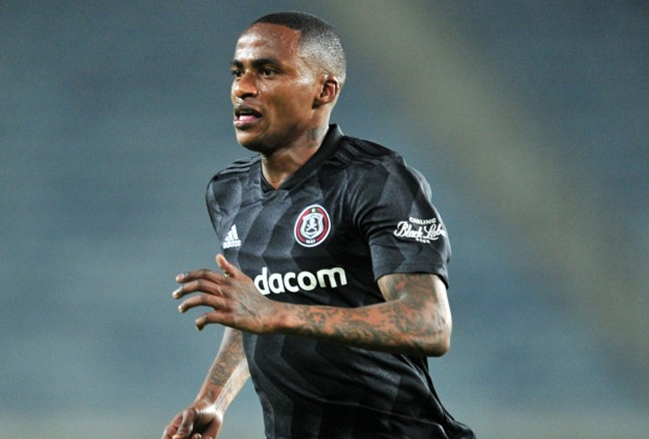 Thembinkosi Lorch in action for Orlando Pirates.